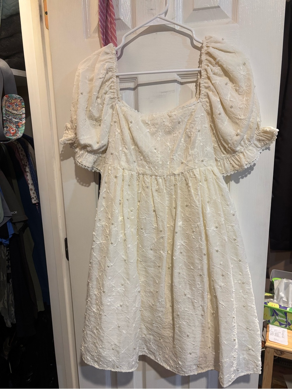 Women’s Ivory Eyelet Pearl Puff-Sleeve Dress